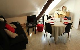 Appartement Bagnères-de-Luchon, 3 pièces, 4 personnes - FR-1-313-204